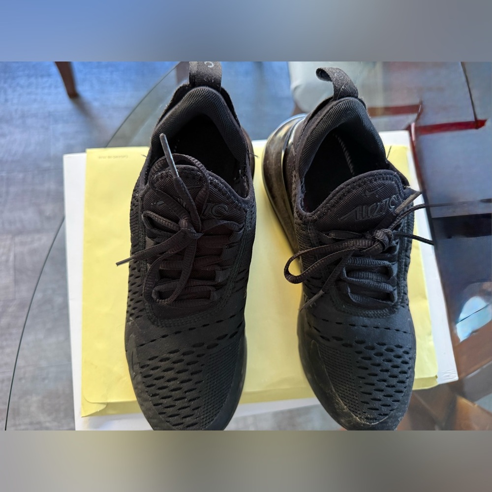 Nike Black Air Max Sneakers
